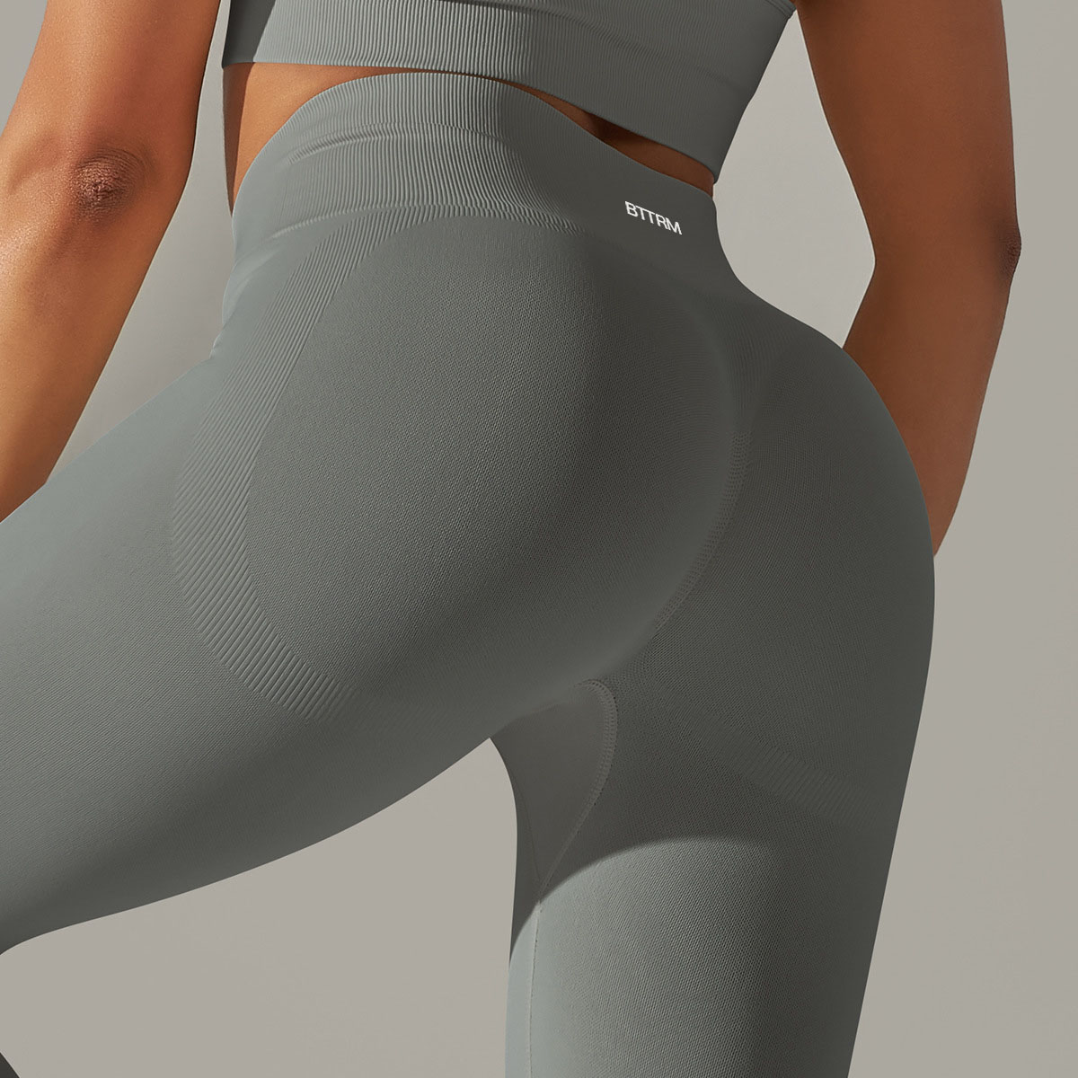 BetterMe Leggings de yoga sans - Home Gym With Leg Press avis et prix